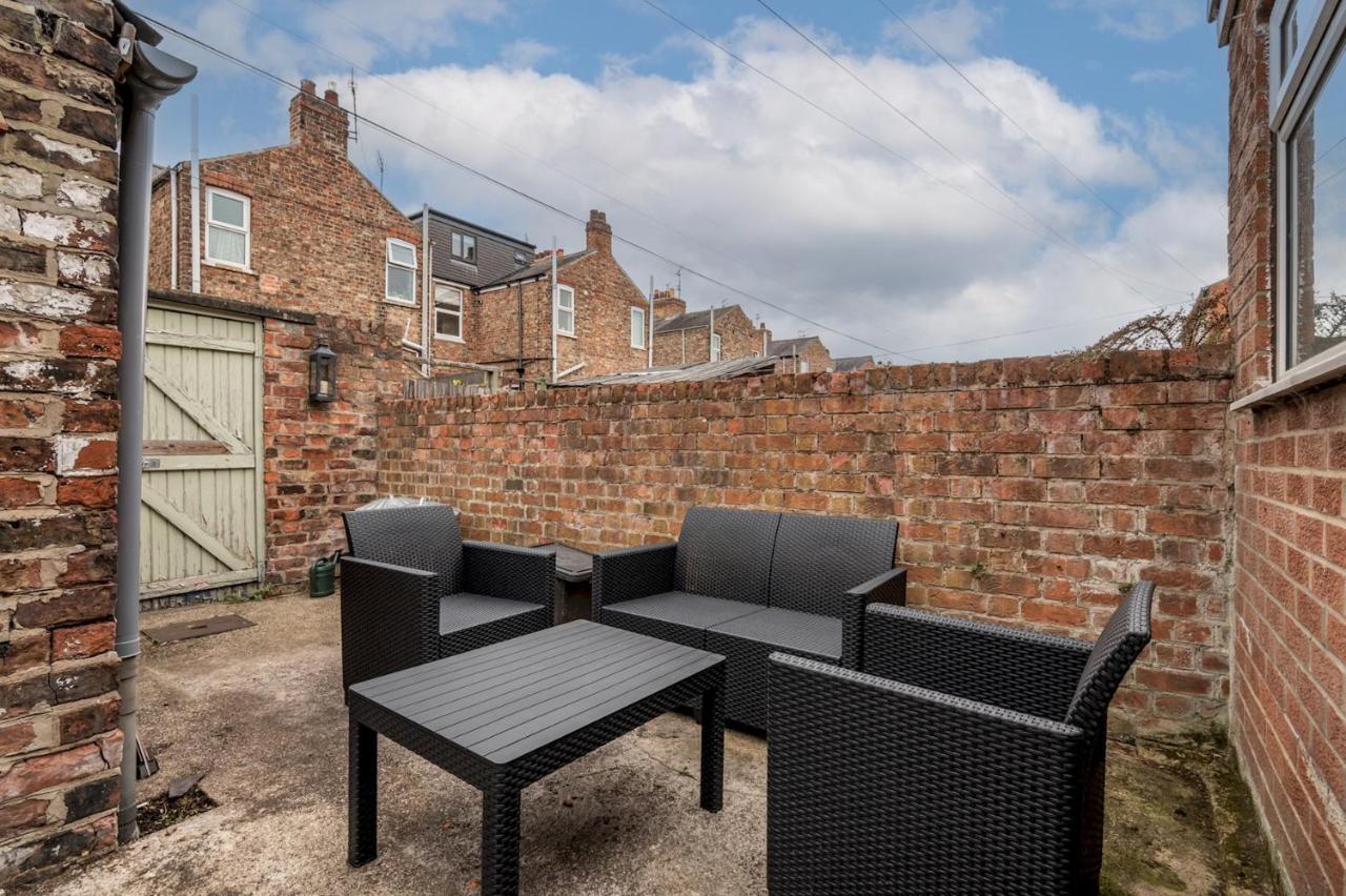 Pass The Keys Gorgeous Terrace Near Bishy Road Villa York Eksteriør billede